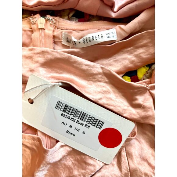 NWT Selfie Leslie Peach Halter Twist Top Waist Dress - Picture 8 of 8